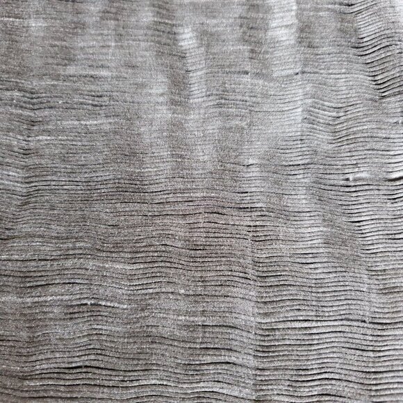 NWT West Elm Pillow Cover 18x18"Soft Gray Ribbed Texture Visual, Tactile Appeal - Picture 9 of 14